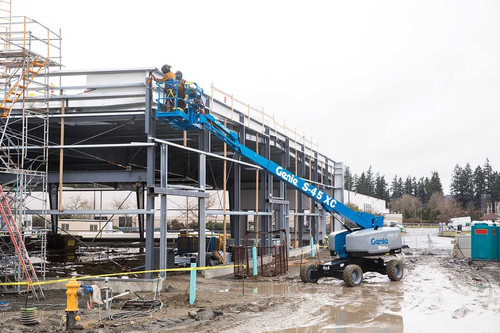 Genie S45, 45ft Straight Boom Lift, 4WD