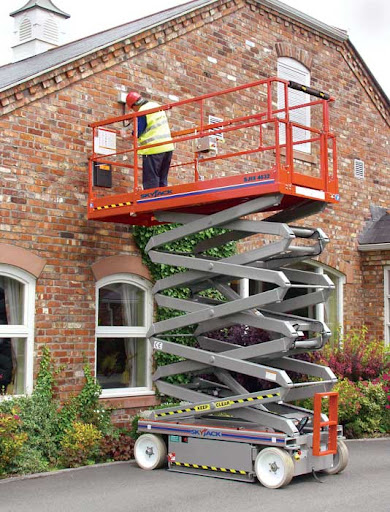 Skyjack 26ft Electric Scissor Lift, 46-47" Wide