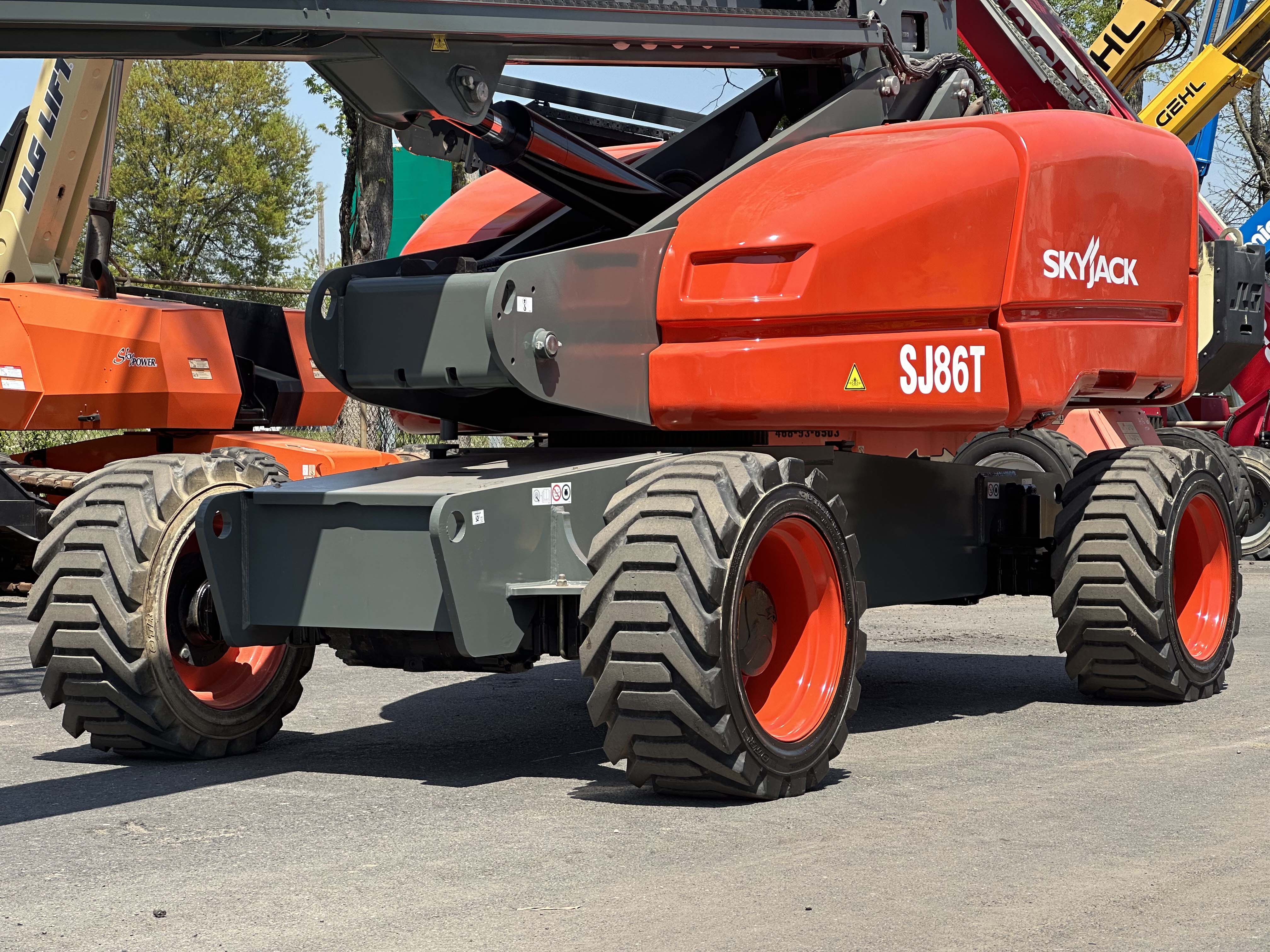 Skyjack SJ86T, 86ft Straight Boom Lift, 4WD